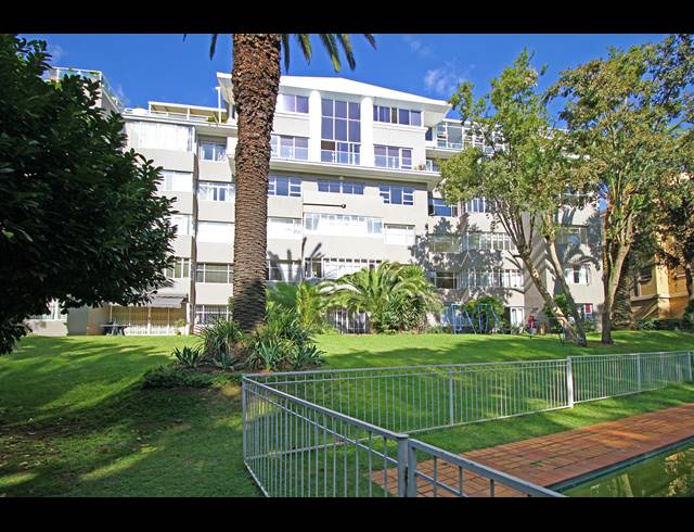3 BEDROOM APARTMENT FOR SALE IN HOUGHTON ESTATE